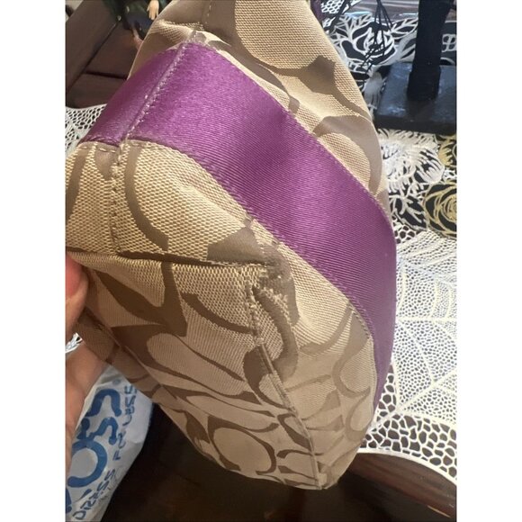 Project Bag-Coach Signature Stripe Tote Plum And Tan Bag #19046 - Picture 12 of 16